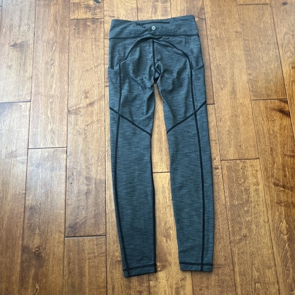 lululemon athletica Speed Up Tight 28” Full On Luxtreme Size 4 - Picture 13 of 15